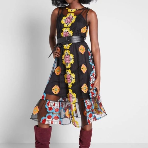 Modcloth Follow My Lead Embroidered Midi Dress XXS - Picture 2 of 9